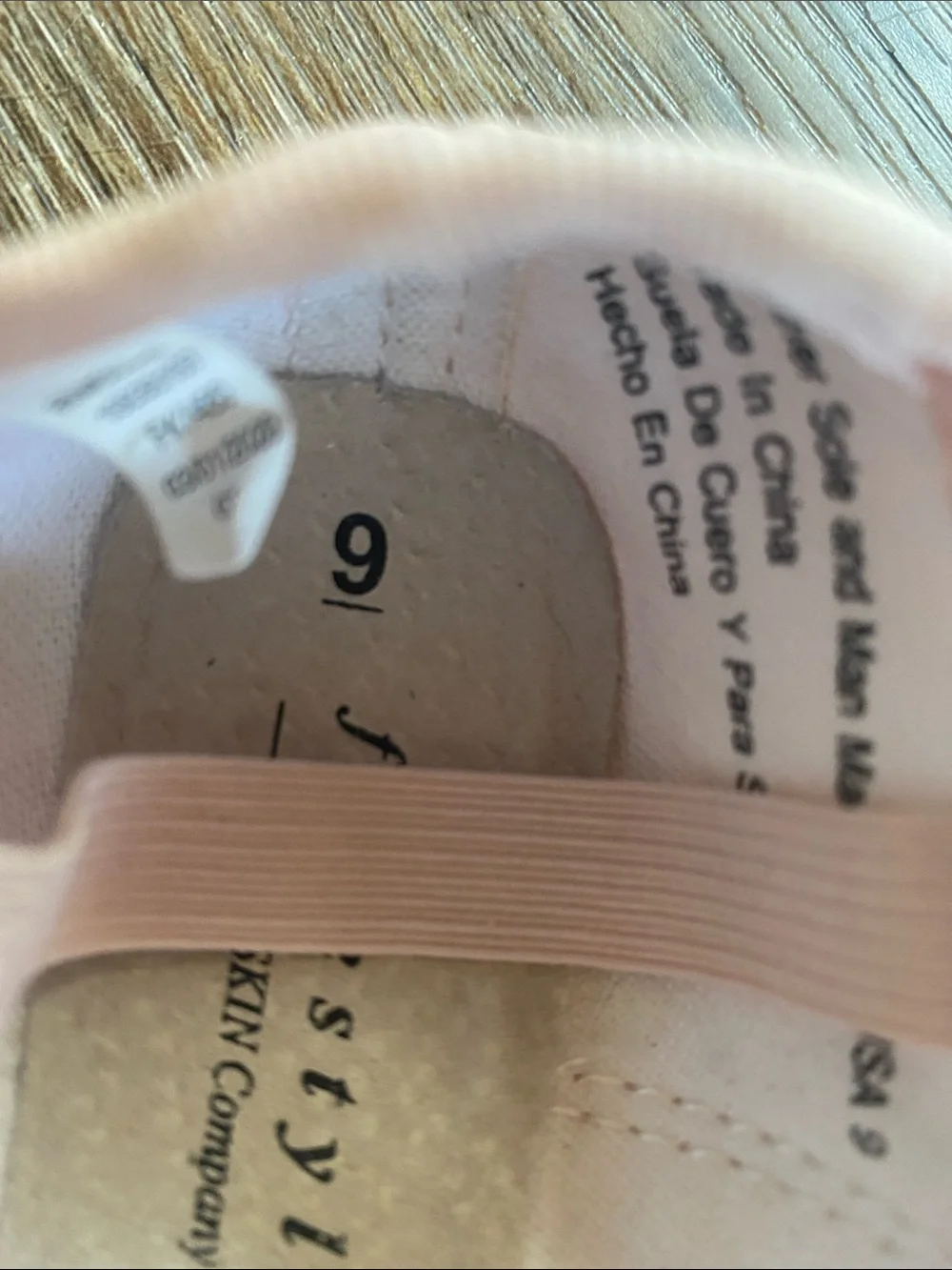 Danskin Freestyle Kids Sz 9 Ballet Flats - Pale Pink